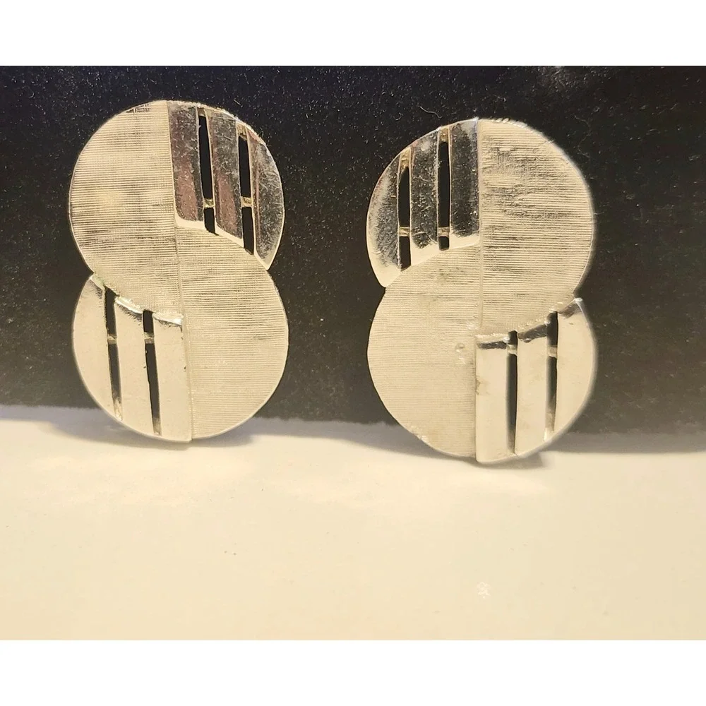 Vintage Crown Trifari Silver Tone Geometric MCM Clip On Earrings Textured Slats